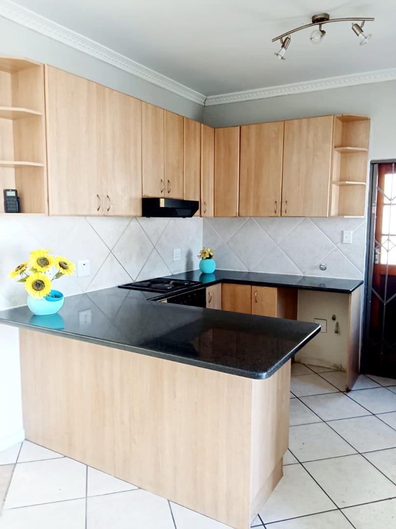 2 Bedroom Property for Sale in Parklands Western Cape